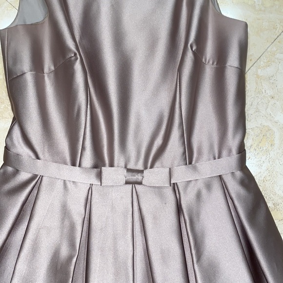 Vintage Laundry by Shelli Segal Silky Champagne Square Cut Cocktail Dress - Picture 2 of 6